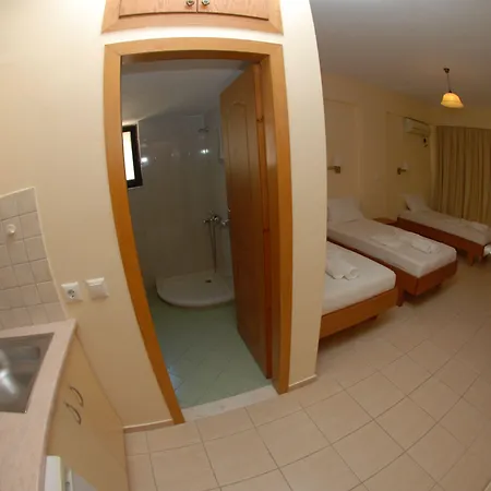 Nikos And 호텔 Sarandë