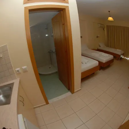 Nikos And 호텔 Sarandë