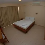 Hotel Nikos And