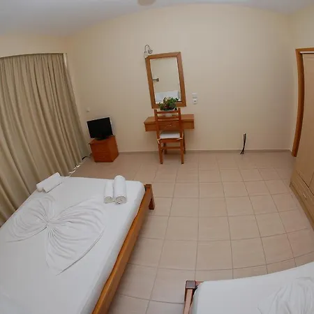 Nikos And Hotel Sarandë