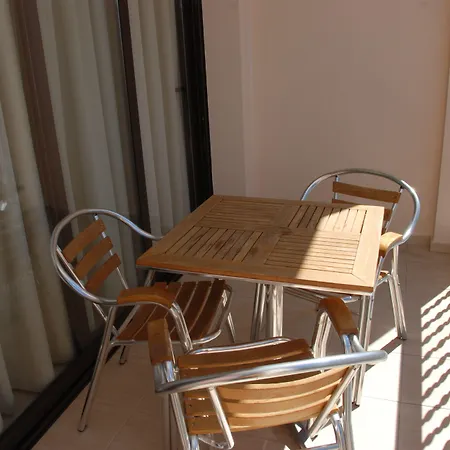 Nikos And Hotel 3*