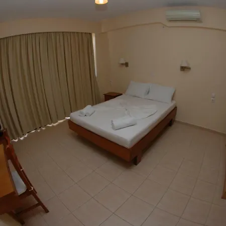 Hotel Nikos And