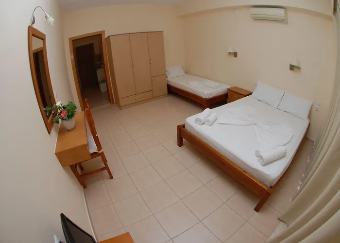 Nikos And 3* Sarandë